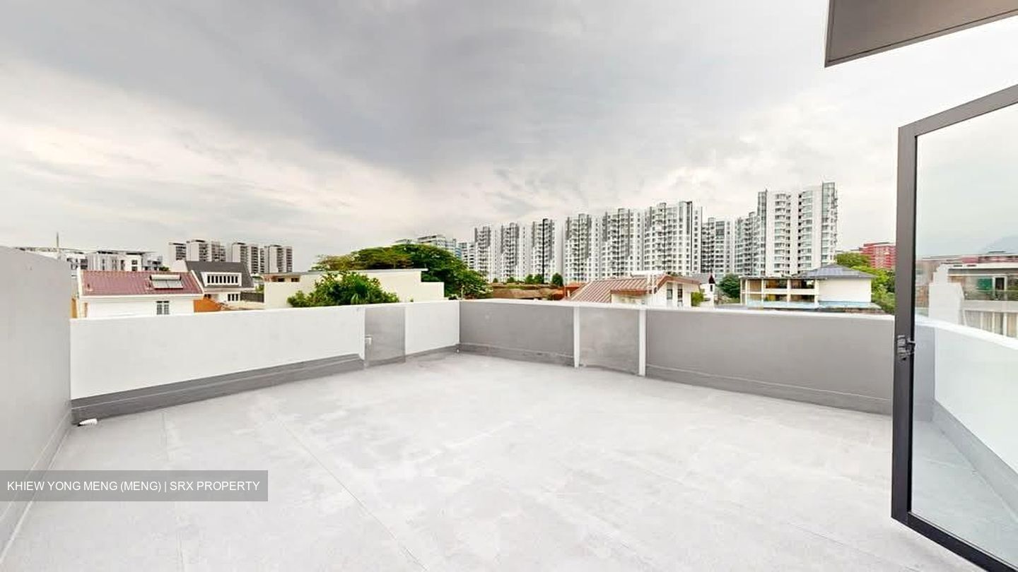 Flower Road (D19), Semi-Detached #573745481